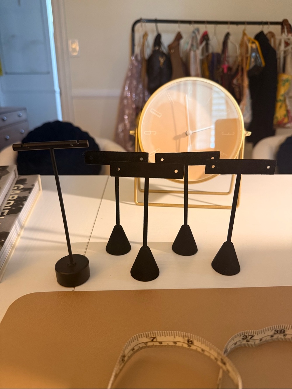 Black Minimal Jewelry Earring Stands - Set of 4 identical and 1 different